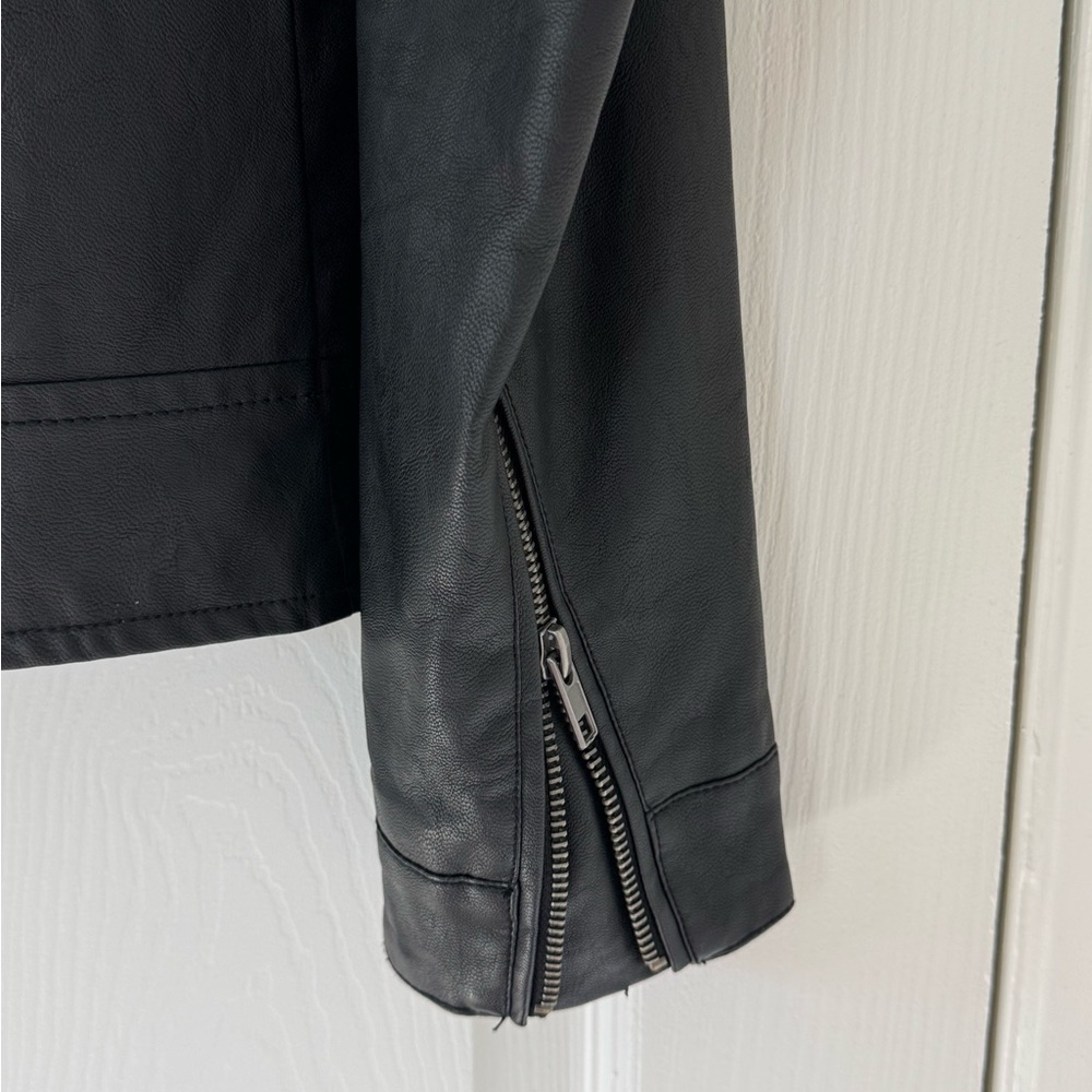 G by Guess Black & Gray Faux Leather Jacket - Picture 4 of 14